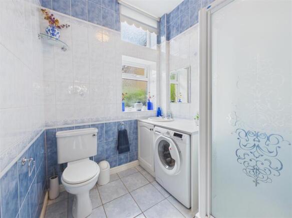 6 bed Semi-Detached for sale Image 12