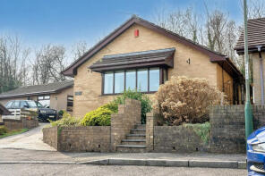 11, Denleigh Close, Bargoed CF81 8NP