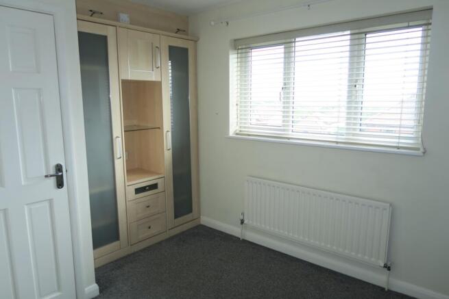 2 bed Semi-Detached to rent Image 9