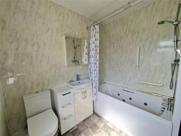 2 bed Semi-Detached for sale Image 9