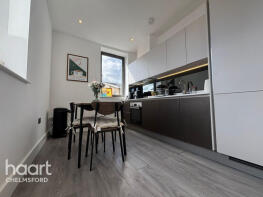Flat 14, 15 21 Beacon House, Rainsford Road, Chelmsford CM1 2XL
