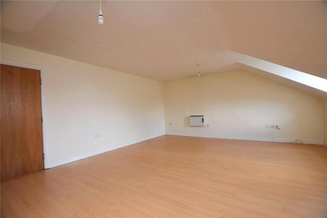 2 bed Apartment for sale Image 5
