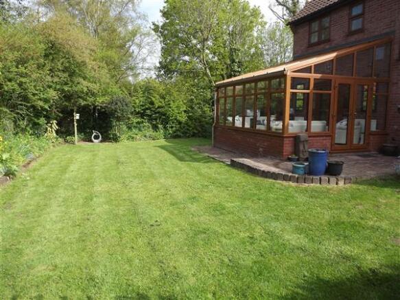 THE PROPERTY