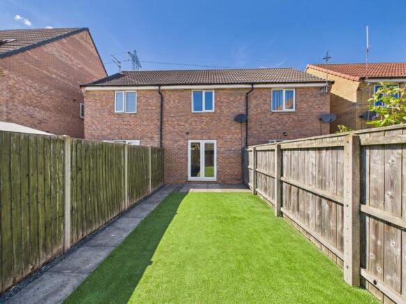 2 bed Terraced for sale Image 9