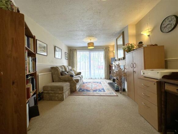 Sitting Room 111