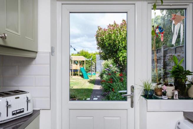 3 bed Terraced for sale Image 8