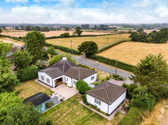 1 Claygates Bungalow-drone-1.jpg