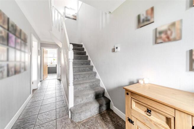 4 bed Detached for sale Image 9