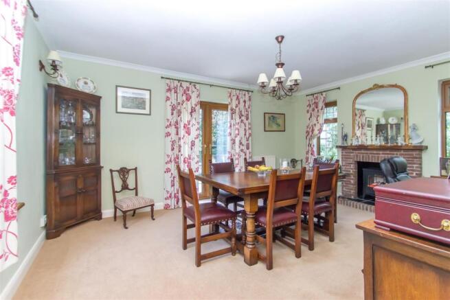 Dining Room.jpg