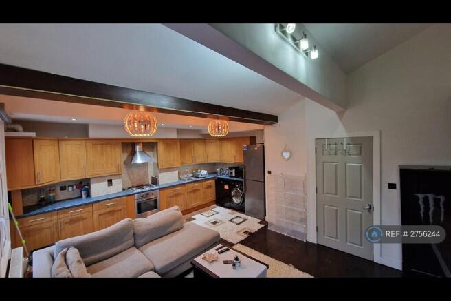 Livingroom  / Kitchen