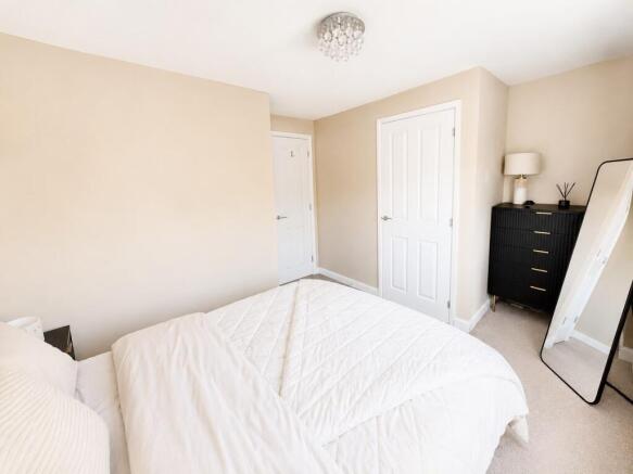 2 bed Semi-Detached for sale Image 7
