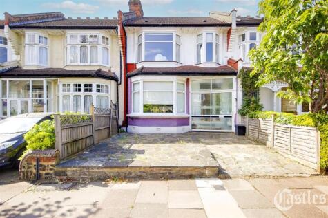 Caversham Avenue, London, N13