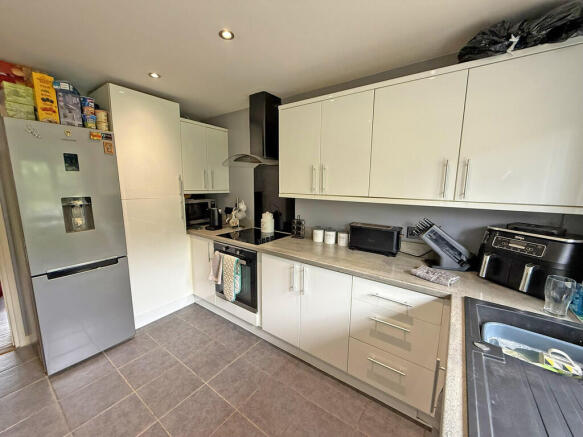 2 bed Terraced Bungalow for sale Image 4