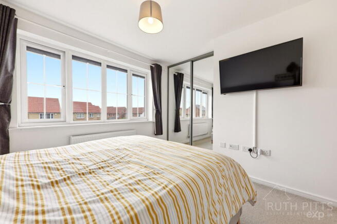 3 bed Detached for sale Image 12