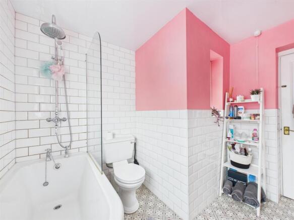 BATH 2.jpg