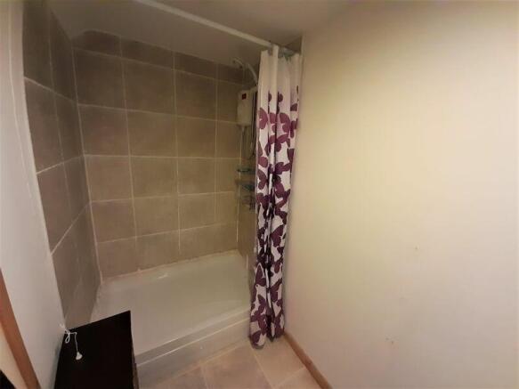 Pennys Cottage Shower Room