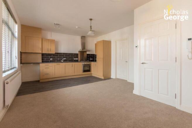 Woodstock rd 76 flat 3 kitch.jpg