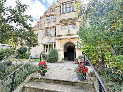 Eckington, Woollas Hall, WR10