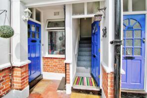 37a, Tudor Drive, Romford RM2 5LJ