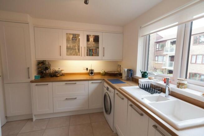Kitchen property to 
