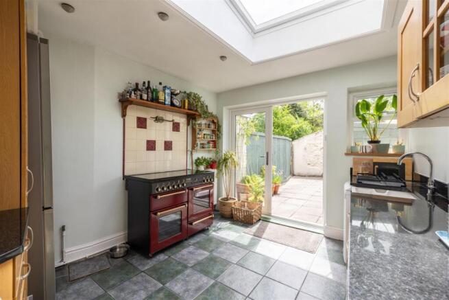 4 bed Terraced for sale Image 5