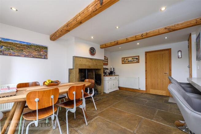 3 bed Detached for sale Image 6