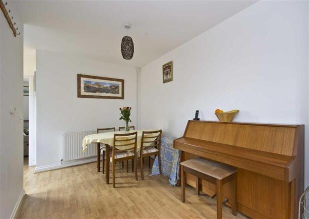 Dining Room/Entrance