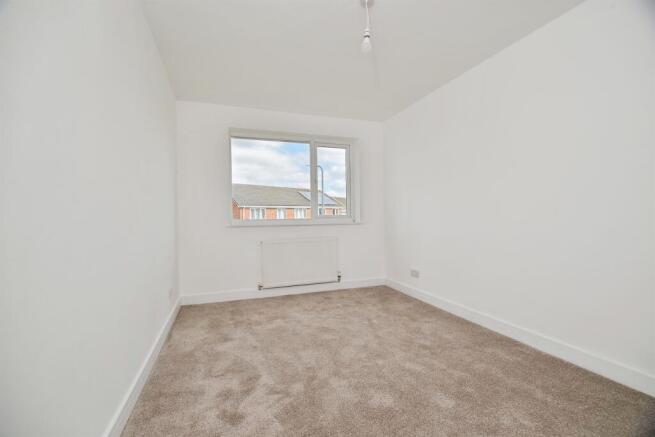 3 bed Semi-Detached for sale Image 12
