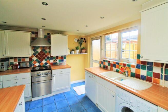 Kitchen.JPG