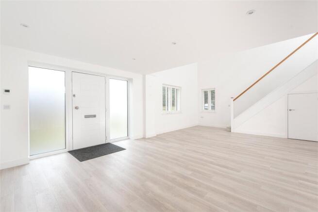 Entrance/Dining Area