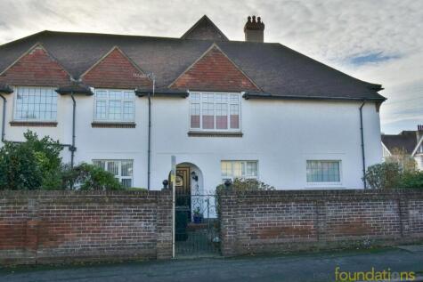 Cantelupe Road, Bexhill-on-Sea, TN40