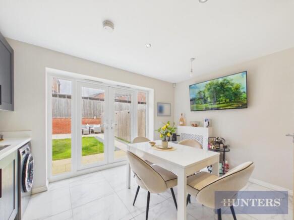 2 bed Semi-Detached for sale Image 10