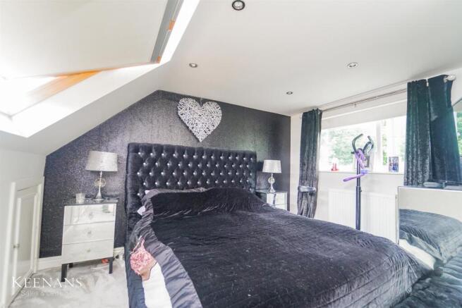 3 bed Semi-Detached for sale Image 7