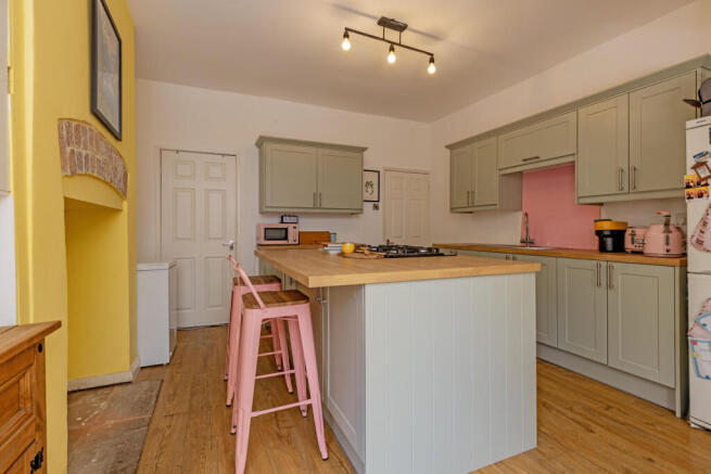 Kitchen/Breakfast Room