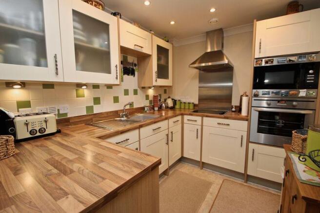 Photo 11