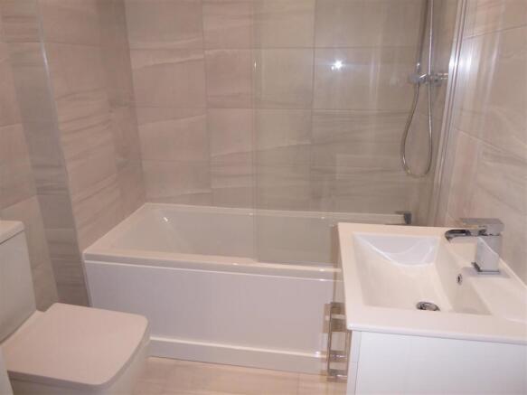 1 bed Apartment to rent Image 5
