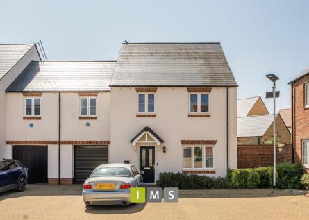 Dee Court, Bicester, OX26