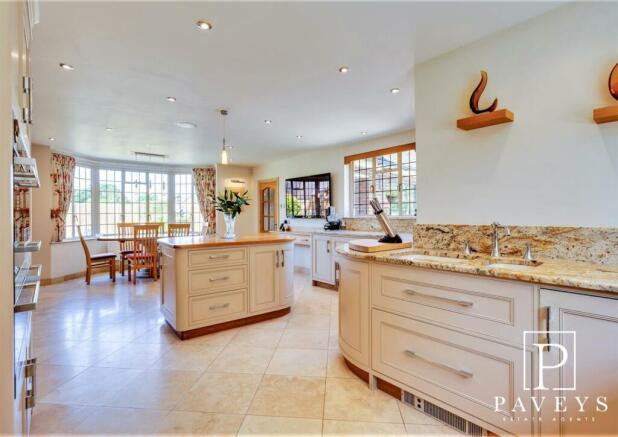 KITCHEN BREAKFAST ROOM