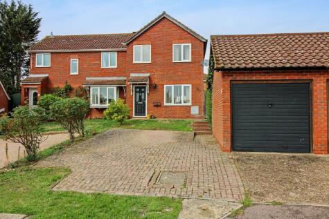 Huntingbrook, Great Holme, Milton Keynes, Buckinghamshire, MK8 9DF