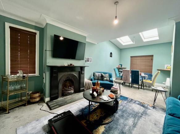 3 bed House to rent Image 4