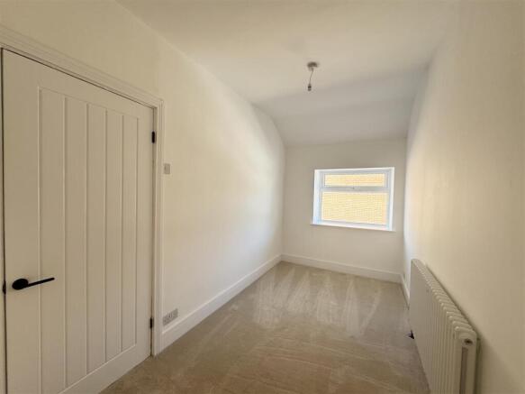 2 bed Terraced for sale Image 9