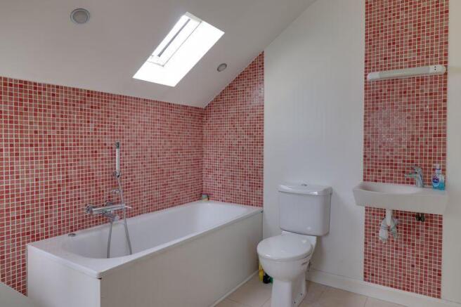 En Suite Bathroom