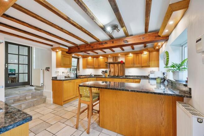 Breakfast Kitchen: