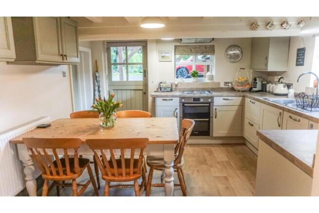 Kitchen/Dining Room