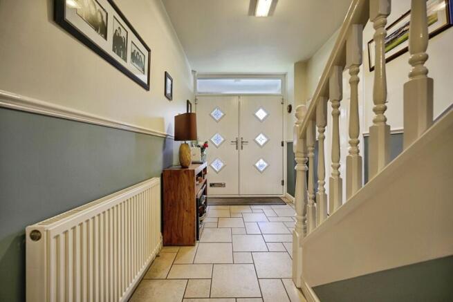 6 bed Detached for sale Image 9