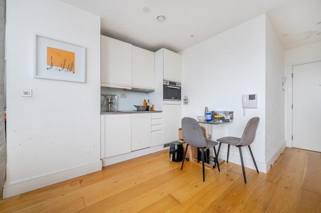 Kitchen/Dining Area