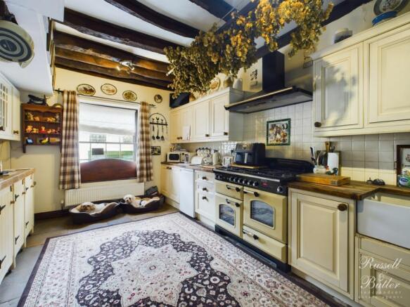 CAM02127G0-PR0167-STILL002