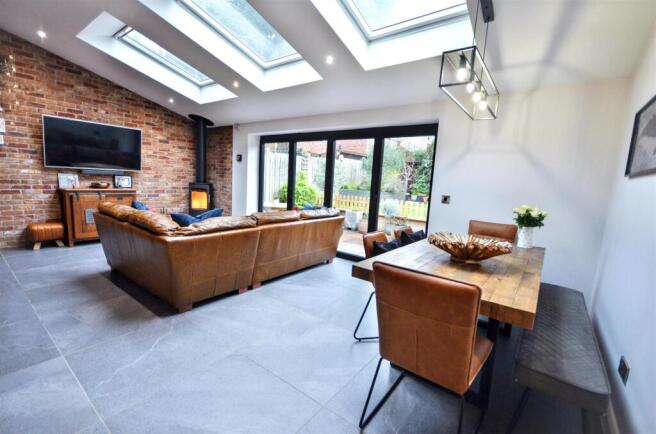 Sitting / Dining Room