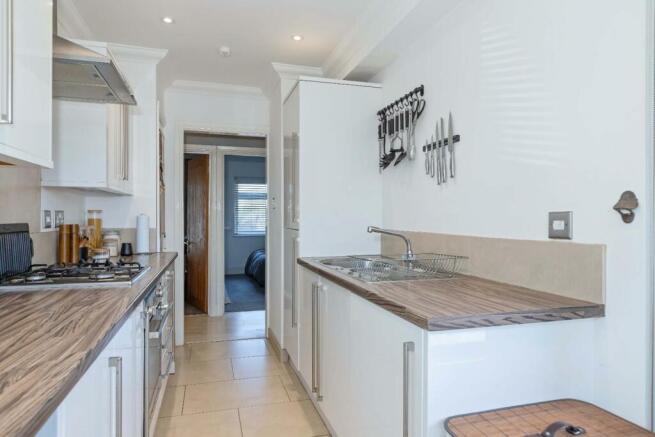 4 St Nicholas court_3.JPG