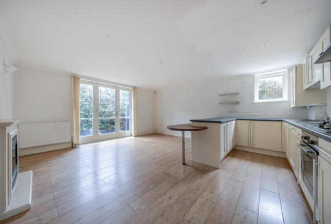 1403410-5-696f9d7...